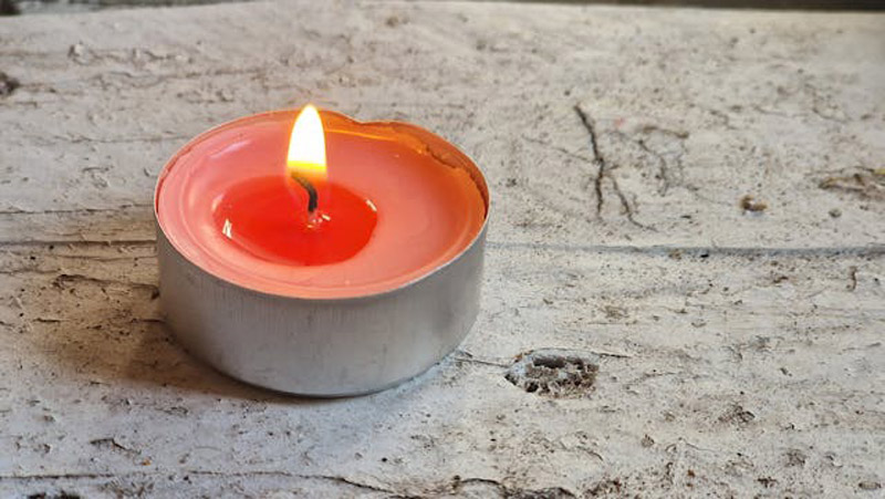 Een fietser naast het albertkanaal